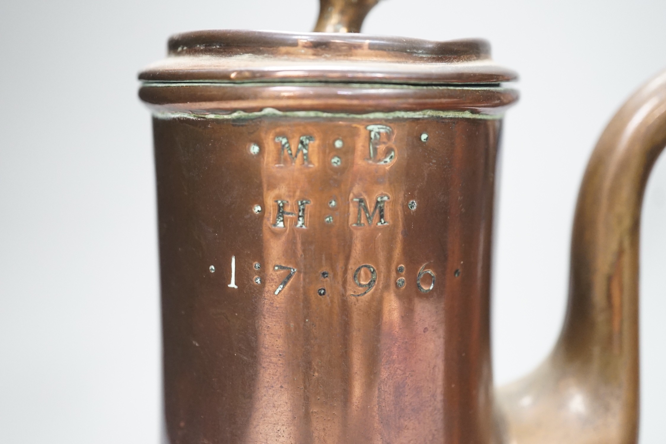 Two 18th century copper tavern coffee pots. Tallest 22.5cm